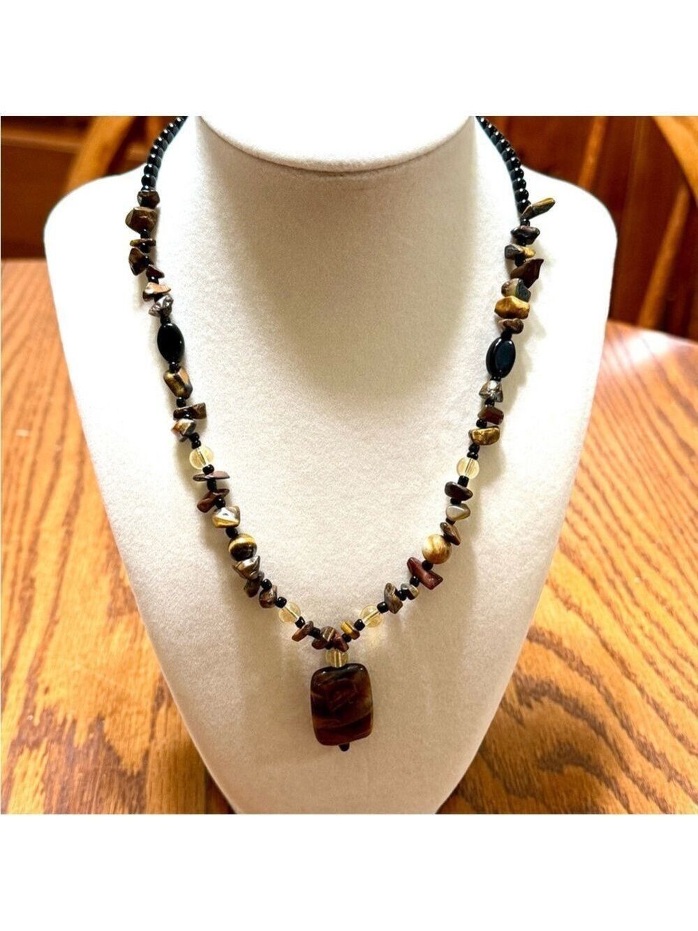 Beaded Necklace Brown and Black